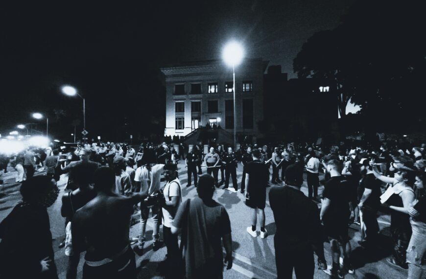 Life Across the Wall – Chapter Five: The Waves of Hope